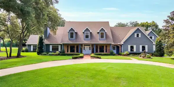 815 GREENSHIRE