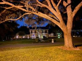 4372 WILLOW PARK