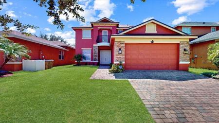 2943 BONITA CIRCLE