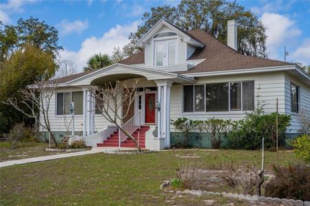 102 S LAKESHORE BOULEVARD