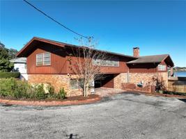 860 LAKE OTIS