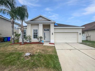 1123 HACIENDA CIRCLE