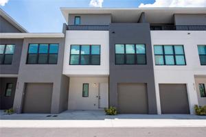 8720 PALM RANCHES