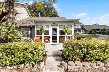 1339 VILLA LANE