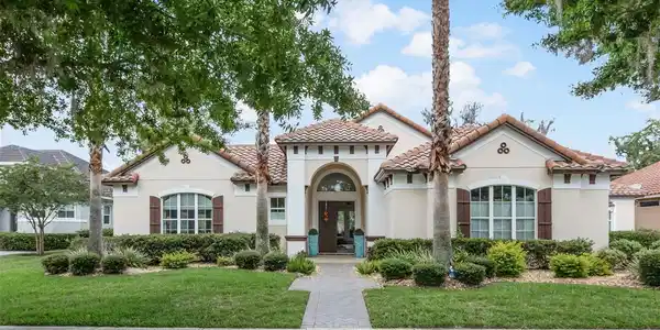 11 NEW OAK LEAF DRIVE