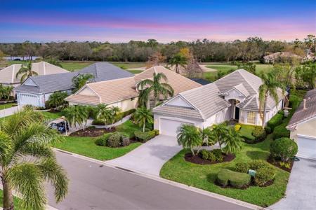 6547 OAKLAND HILLS DRIVE