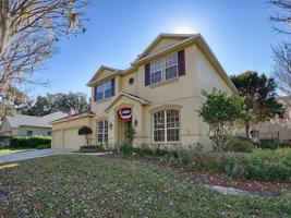520 LAKE COVE POINTE CIRCLE