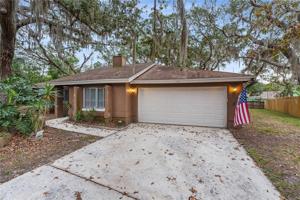 104 WHISPERING PINES