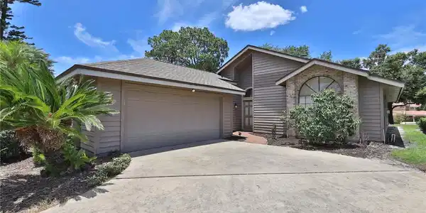 247 W SABAL PALM PLACE