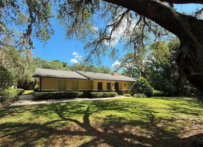 8125 LAKE ROSS LANE