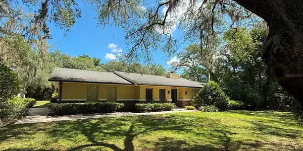 8125 LAKE ROSS LANE