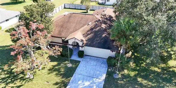 2 BLACK OAK COURT