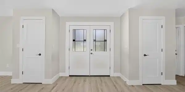 Image 4 Image 4