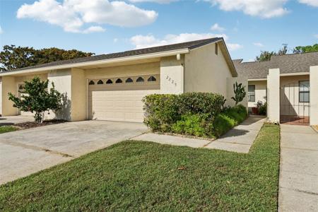 2225 CYPRESS COURT