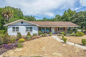 1208 W LAKESHORE DRIVE