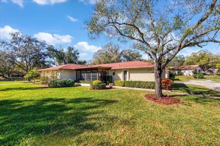 2240 SPRUCE LANE