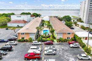 2113 LAKEVIEW
