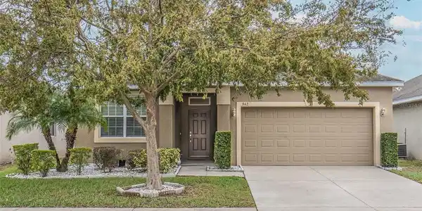942 KRENSON WOODS