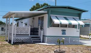 1843 SHADY COVE