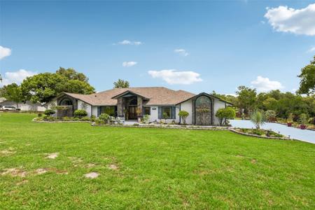 5318 SANDRA DRIVE