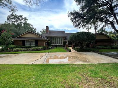 102 AMBERWOOD