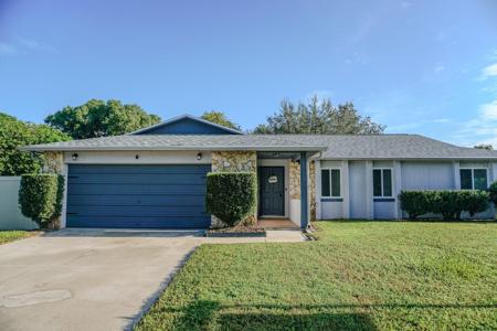 1914 ASTER DRIVE