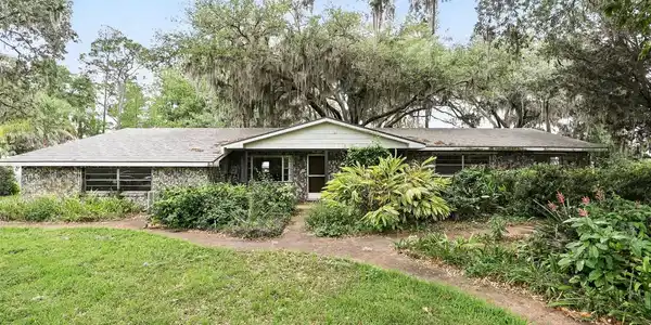 2630 BARKER ROAD