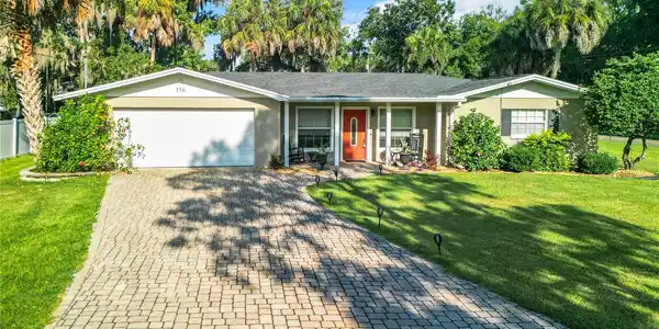 556 NW 9TH AVENUE