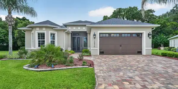 10216 JULIA ISLES AVENUE