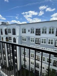 300 E SOUTH STREET