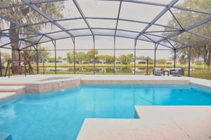 2301 RAMBLING OAKS