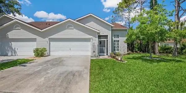 1719 LAKE HERON