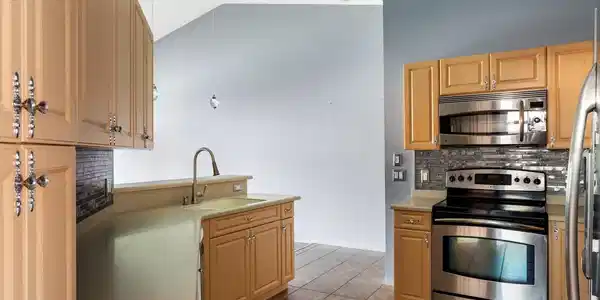 Image 4 Image 4