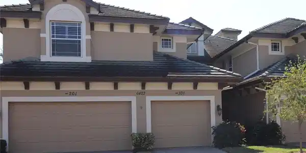 6422 MOORINGS POINT