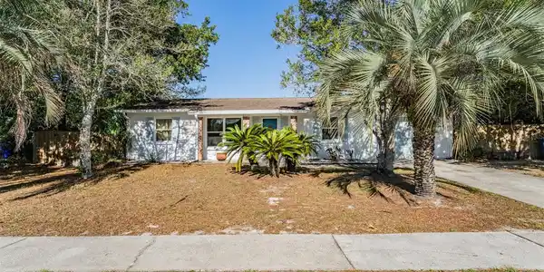 9523 BAYSIDE