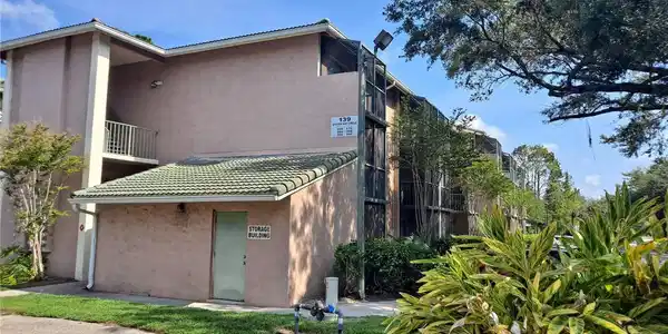 139 OYSTER BAY