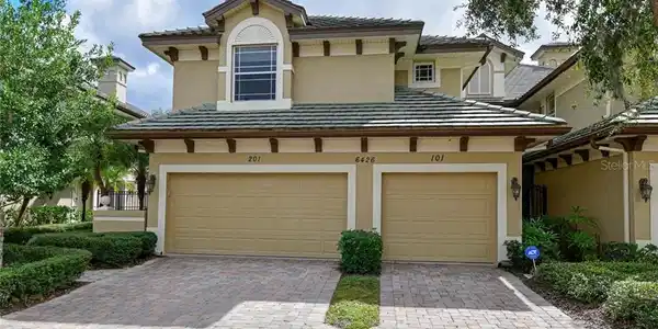 6426 MOORINGS POINT CIRCLE