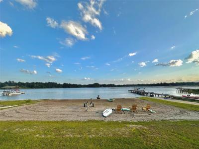 141 E COWPEN LAKE POINT ROAD