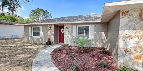 2709 DELLWOOD
