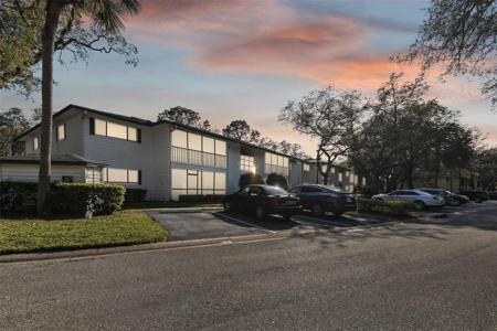 3277 FOX CHASE CIRCLE N