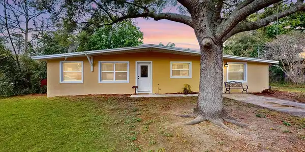 2120 E TRIANGLE DRIVE