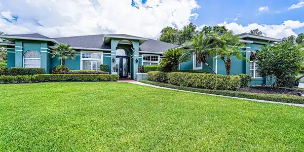 5909 PIER PLACE