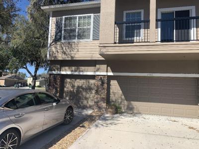 1555 SCARLET OAK LOOP