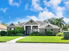802 OAK BRIAR LANE