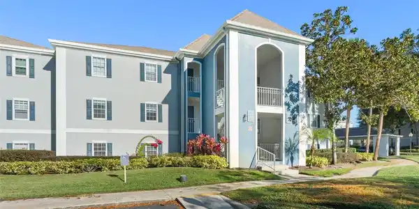 1209 CLUBSIDE DRIVE