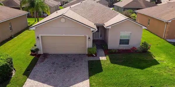 4417 STRATHMORE