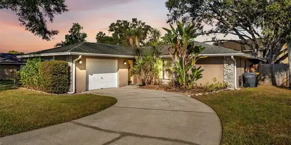 804 SCOTT LAKE VILLAGE N