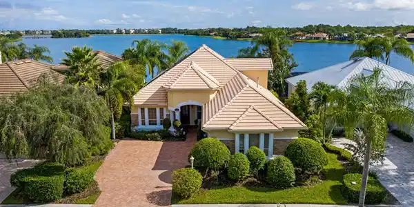 6569 WATERS EDGE