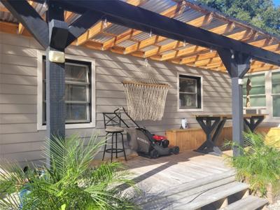 821 S HONEY WAY