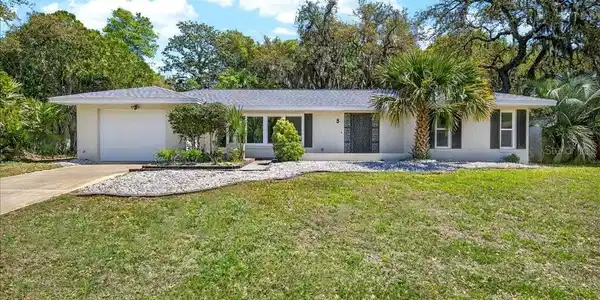 8 BLARE DRIVE